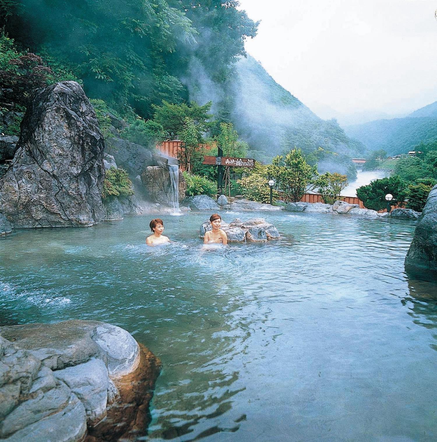 Hodakaso Yamano Hotel Такаяма Экстерьер фото