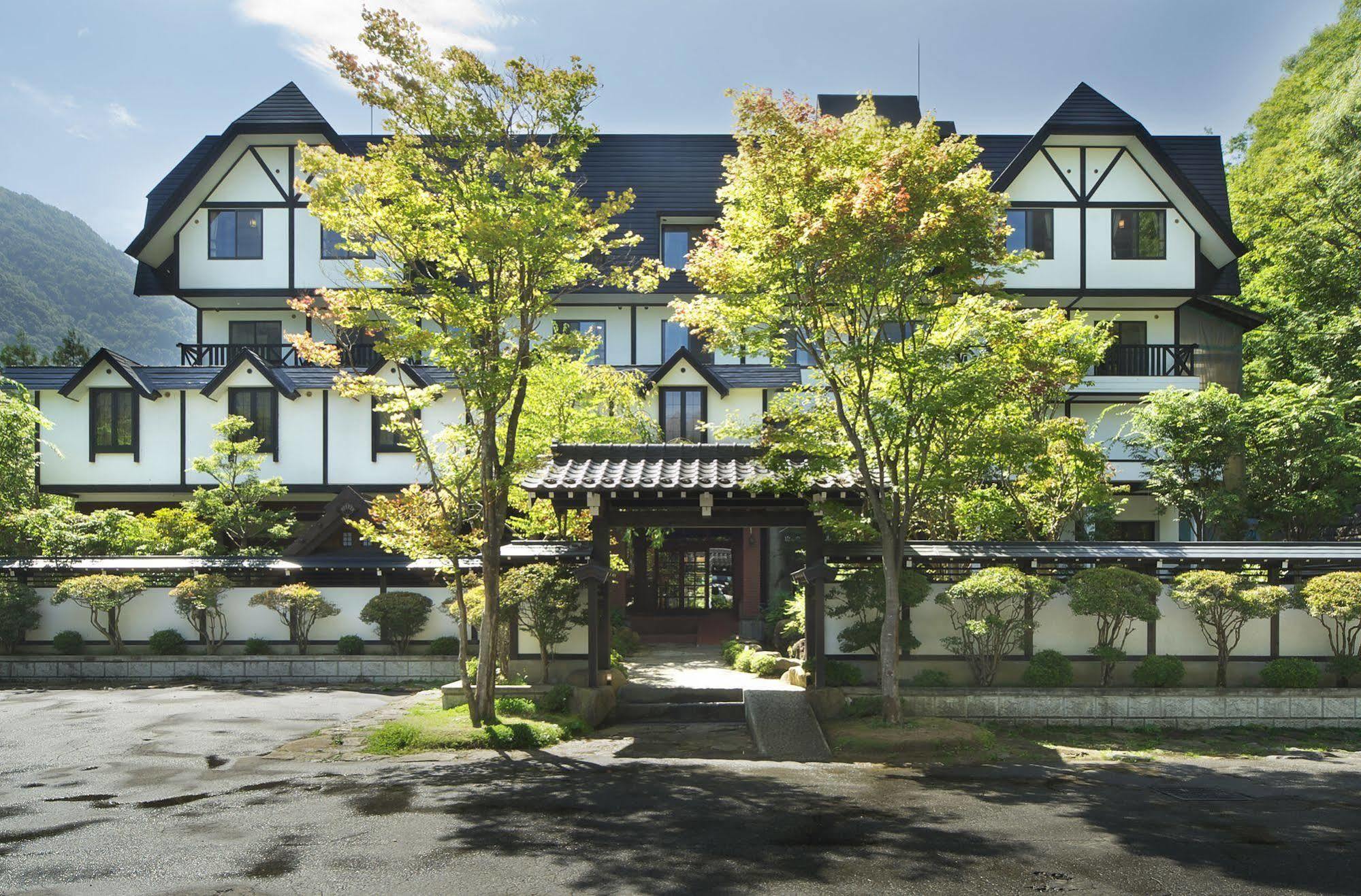 Hodakaso Yamano Hotel Такаяма Экстерьер фото